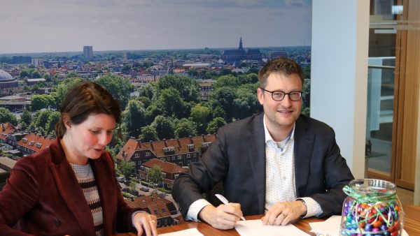 Contractondertekening De Groene Linten fase 6