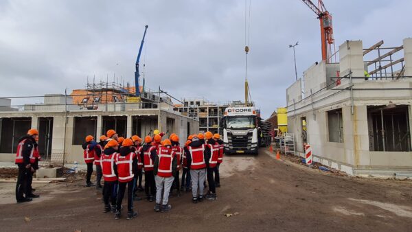 Bezoek leerlingen De Triade aan de bouw